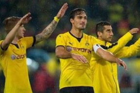 关于冲刺阶段突围战来临，埃因霍温围绕德国杯状态回暖，底气十足，轮换策略成焦点的信息