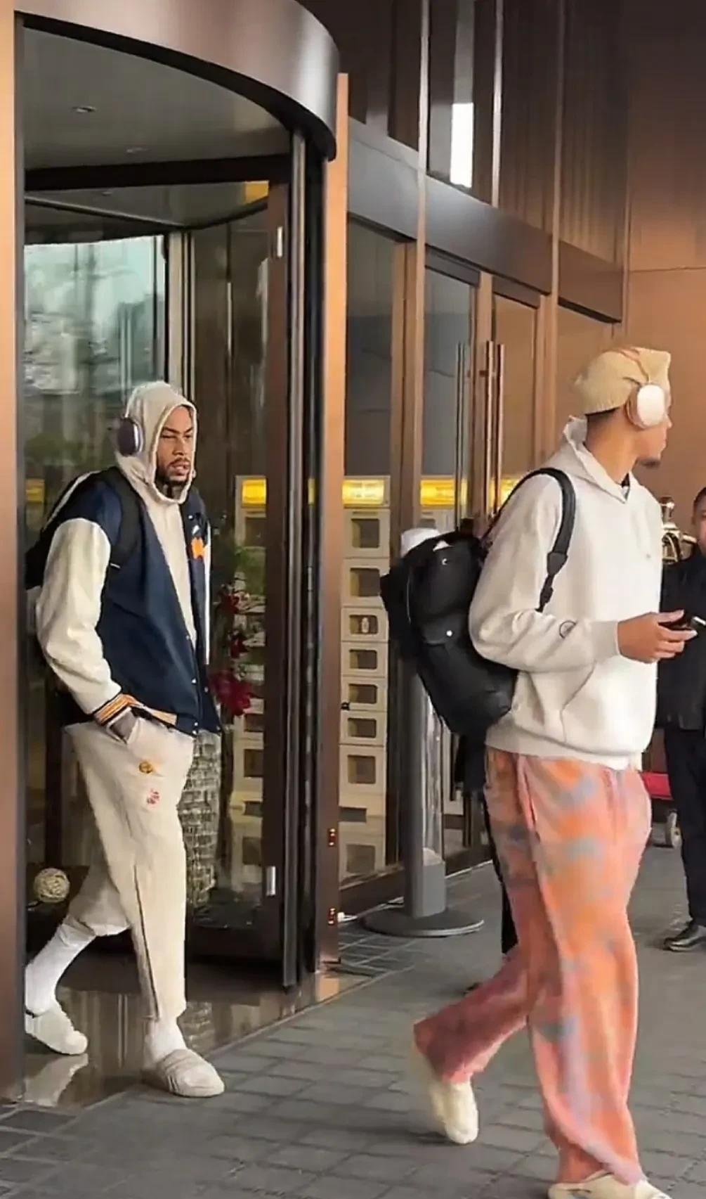 广州队发布备战花絮，赛后队长鼓劲，欧冠任务艰巨，训练强度明显提升的简单介绍